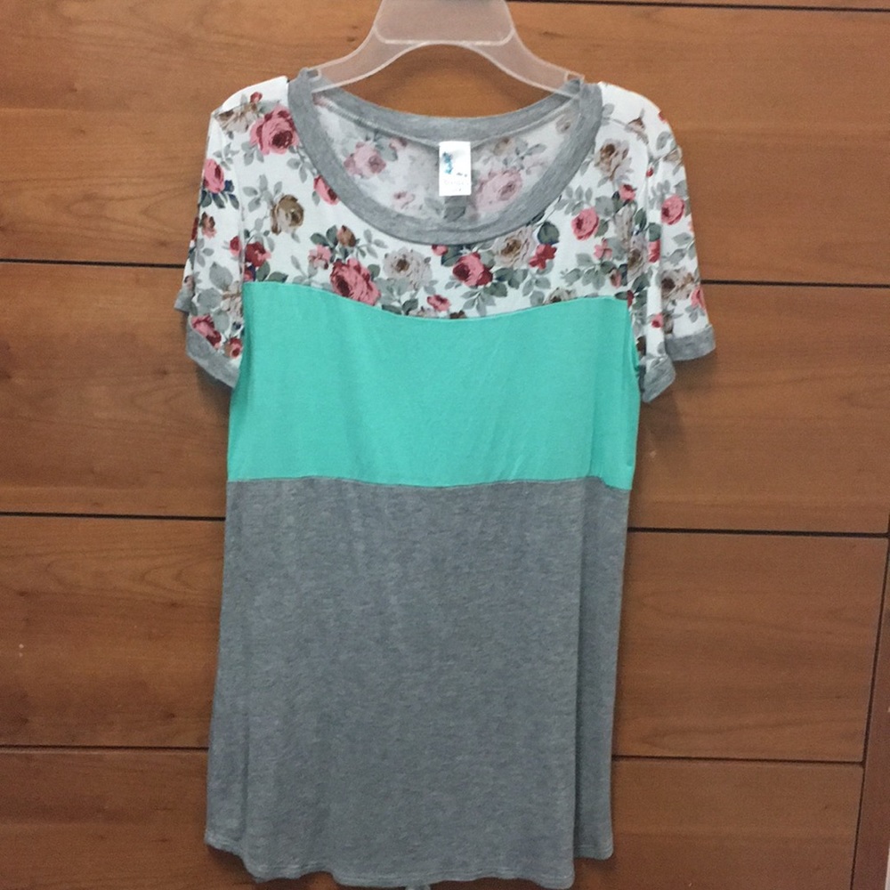 Floral tee